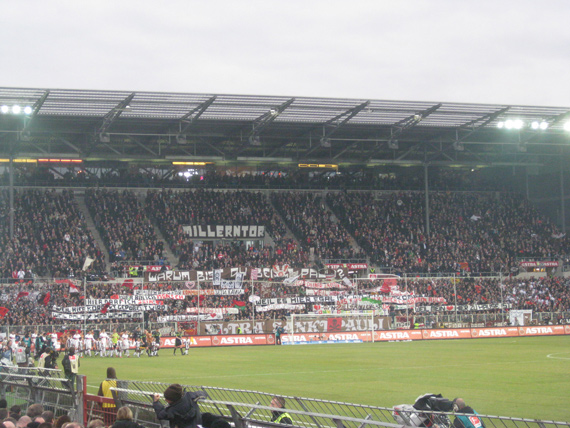 FC St. Pauli vs VfB Stuttgart (1-2) (37)