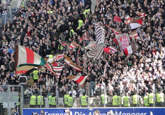 Eintracht Frankfurt vs FC St. Pauli (2-1) (5)
