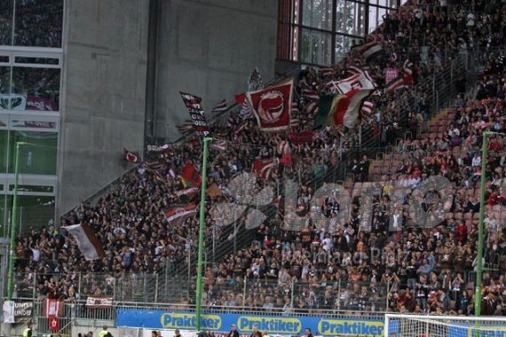 1. FC Kaiserslautern vs FC St. Pauli (2-0) (1)