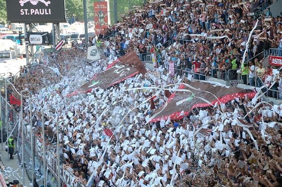 FC St. Pauli vs FC Bayern München (1-8) (2)