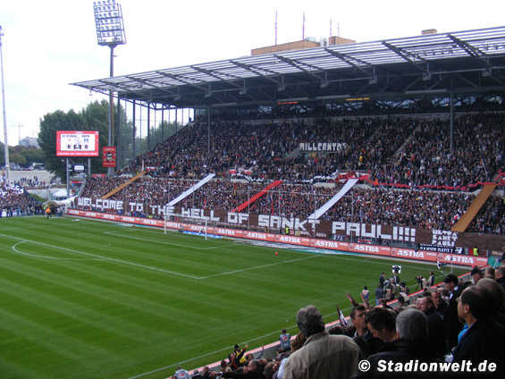 FC St. Pauli vs Hamburger SV (1-1) (11)