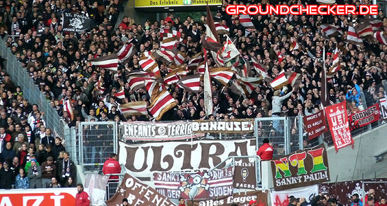 VfB Stuttgart vs FC St. Pauli (2-0) (12)