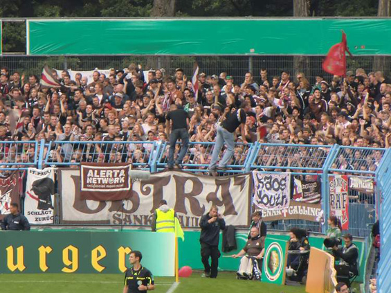Chemnitzer FC vs FC St. Pauli (1-0) (15)