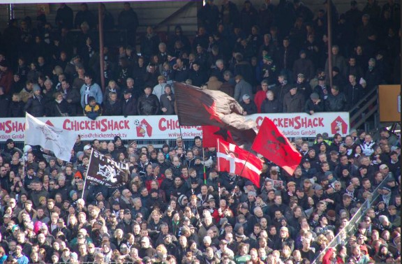 FC St. Pauli vs Eintracht Braunschweig (0-0) (4)