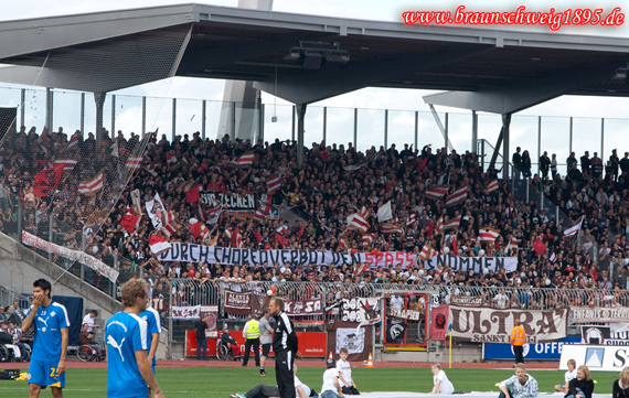 Eintracht Braunschweig vs FC St. Pauli (1-0) (1)