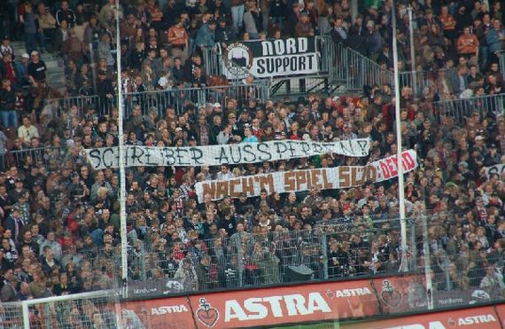 FC St. Pauli vs FC Erzgebirge Aue (2-3) (5)