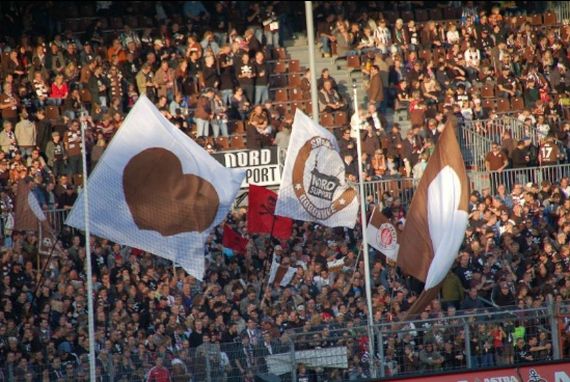 FC St. Pauli vs FC Erzgebirge Aue (2-3) (6)
