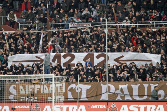 FC St. Pauli vs 1. FC Kaiserslautern (1-0) (1)