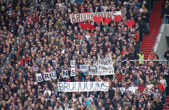 FC St. Pauli vs Eintracht Braunschweig (5-1) (5)