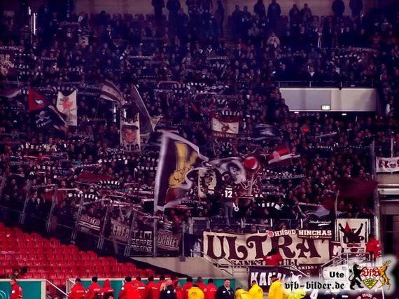 VfB Stuttgart vs FC St. Pauli (3-0) (2)