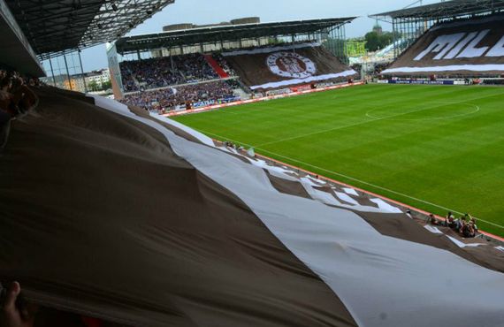 FC St. Pauli vs DSC Arminia Bielefeld (0-0) (7)