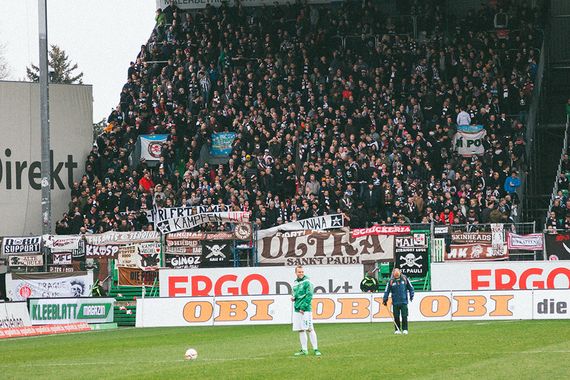 SpVgg Fürth vs FC St. Pauli (0-2) (6)