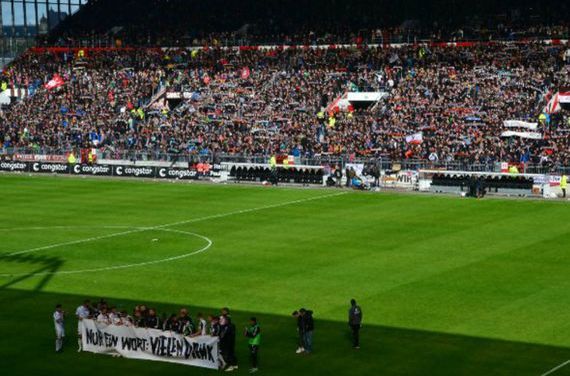 FC St. Pauli vs 1. FC Kaiserslautern (5-2) (13)