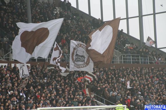 FC St. Pauli vs VfL Bochum (1-1) (9)