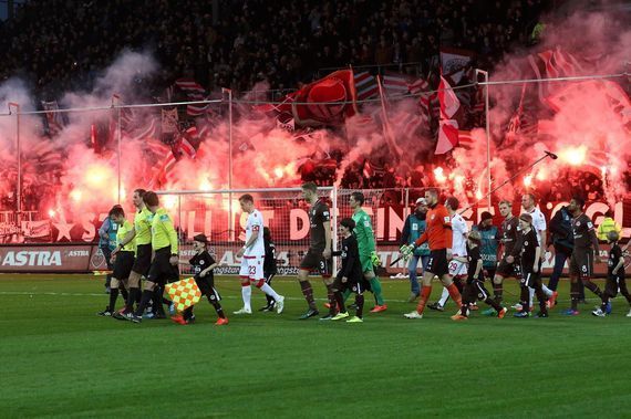 FC St. Pauli vs 1. FC Union Berlin (1-2) (24)