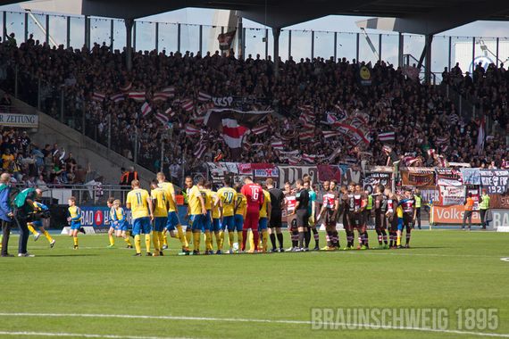 Eintracht Braunschweig vs FC St. Pauli (0-1) (3)