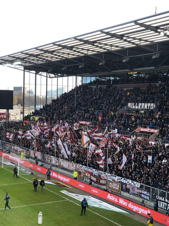 FC St. Pauli vs Hannover 96 (0-1) (2)