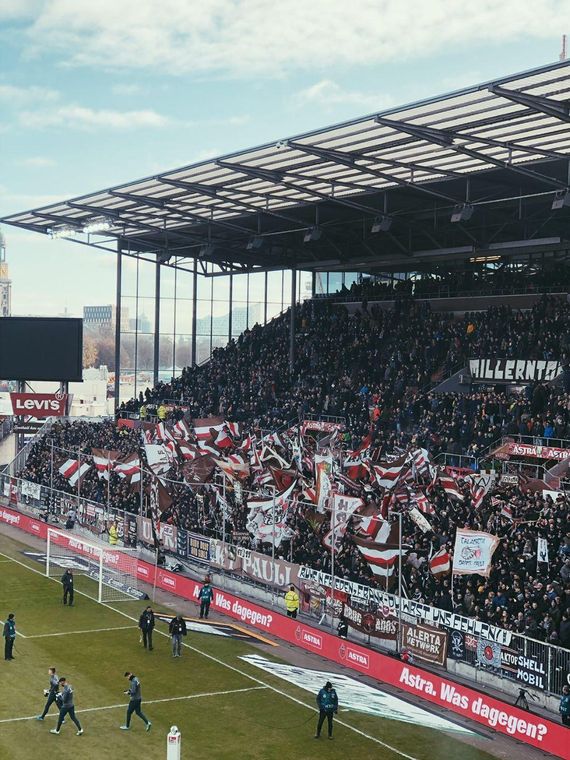 FC St. Pauli vs Hannover 96 (0-1) (3)