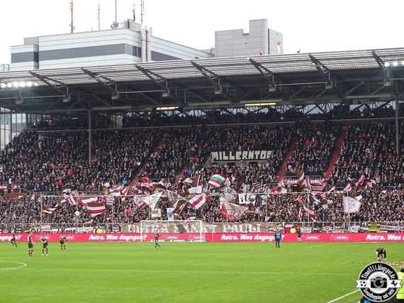 FC St. Pauli vs VfB Stuttgart (1-1) (6)