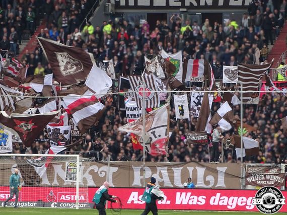 FC St. Pauli vs VfB Stuttgart (1-1) (10)