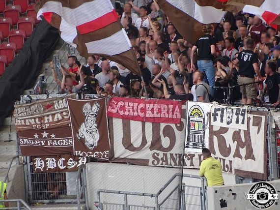 VfB Stuttgart vs FC St. Pauli (2-1) (5)