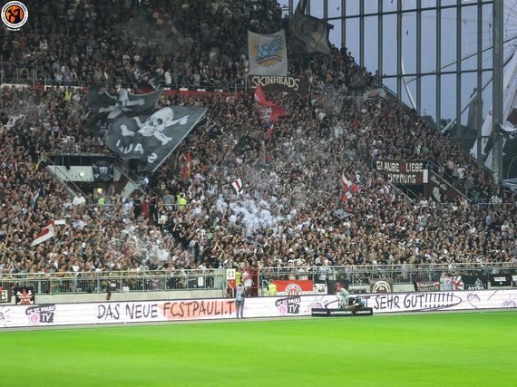 FC St. Pauli vs Holstein Kiel (2-1) (4)