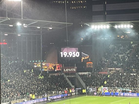 FC St. Pauli vs FC Schalke 04 (2-1) (6)