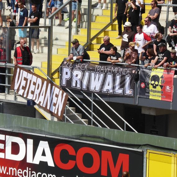 SC Paderborn vs FC St. Pauli (3-1) (1)