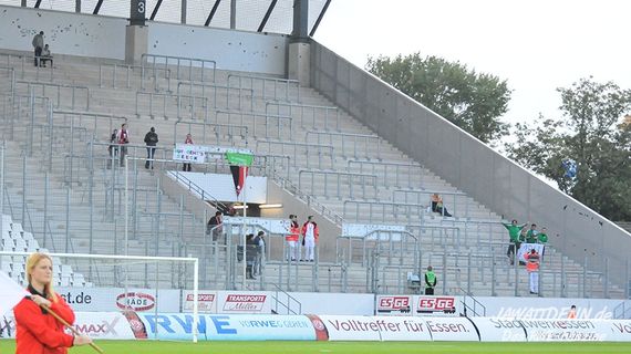 Rot-Weiss Essen vs FC Wegberg-Beeck (1-0) (4)