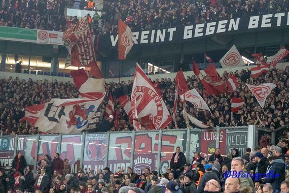 FC Schalke 04 vs Fortuna Düsseldorf (4-1) (1)