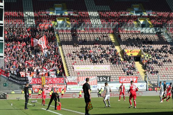 1. FC Kaiserslautern vs FSV Zwickau (1-1) (2)