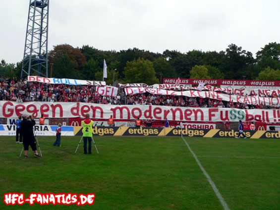 Hallescher FC vs FC Schalke 04 (0-2) (6)