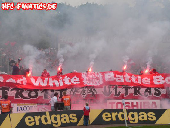 Hallescher FC vs FC Schalke 04 (0-2) (7)
