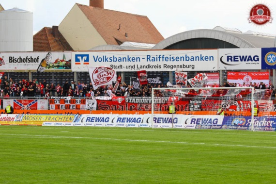 SSV Jahn Regensburg vs Hallescher FC (2-4) (2)