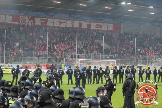 Hallescher FC vs 1. FC Magdeburg (0-3 n.V.) (12)