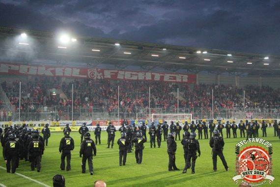 Hallescher FC vs 1. FC Magdeburg (0-3 n.V.) (14)