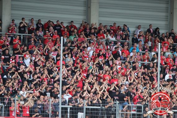 Hallescher FC vs Borussia Dortmund II (0-0) (8)