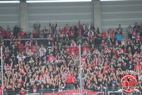Hallescher FC vs VfB Stuttgart II (0-2) (8)