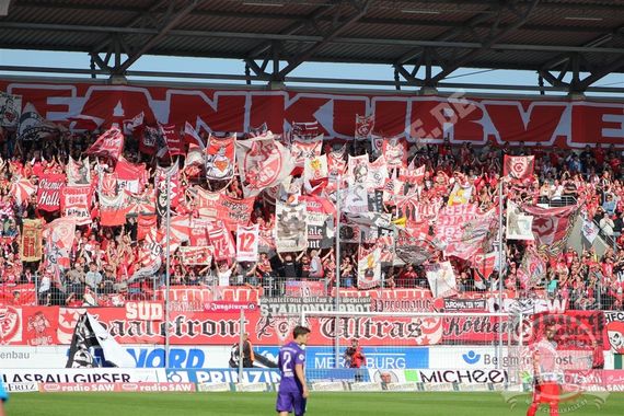 Hallescher FC vs FC Erzgebirge Aue (1-0) (9)