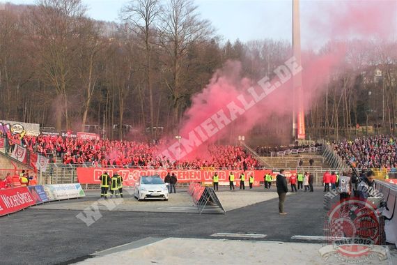 FC Erzgebirge Aue vs Hallescher FC (4-0) (8)