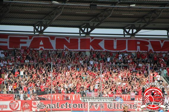 Hallescher FC vs SV Wehen Wiesbaden (3-0) (9)