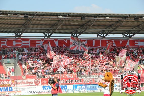 Hallescher FC vs SV Wehen Wiesbaden (3-0) (13)