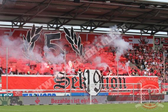 Hallescher FC vs SC Paderborn (4-4) (8)