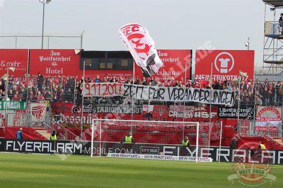 Würzburger Kickers vs Hallescher FC (1-0) (1)