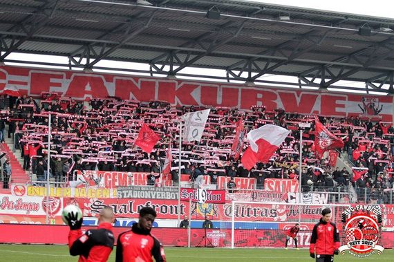 Hallescher FC vs Karlsruher SC (0-1) (2)
