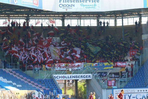 FC Hansa Rostock vs Hallescher FC (4-2) (10)