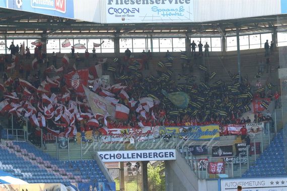 FC Hansa Rostock vs Hallescher FC (4-2) (11)