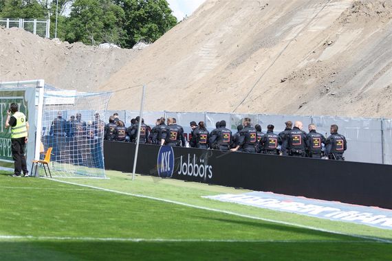 Karlsruher SC vs Hallescher FC (2-3) (5)