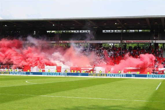 Karlsruher SC vs Hallescher FC (2-3) (10)