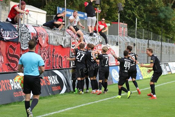 FC Viktoria Köln vs Hallescher FC (0-2) (4)